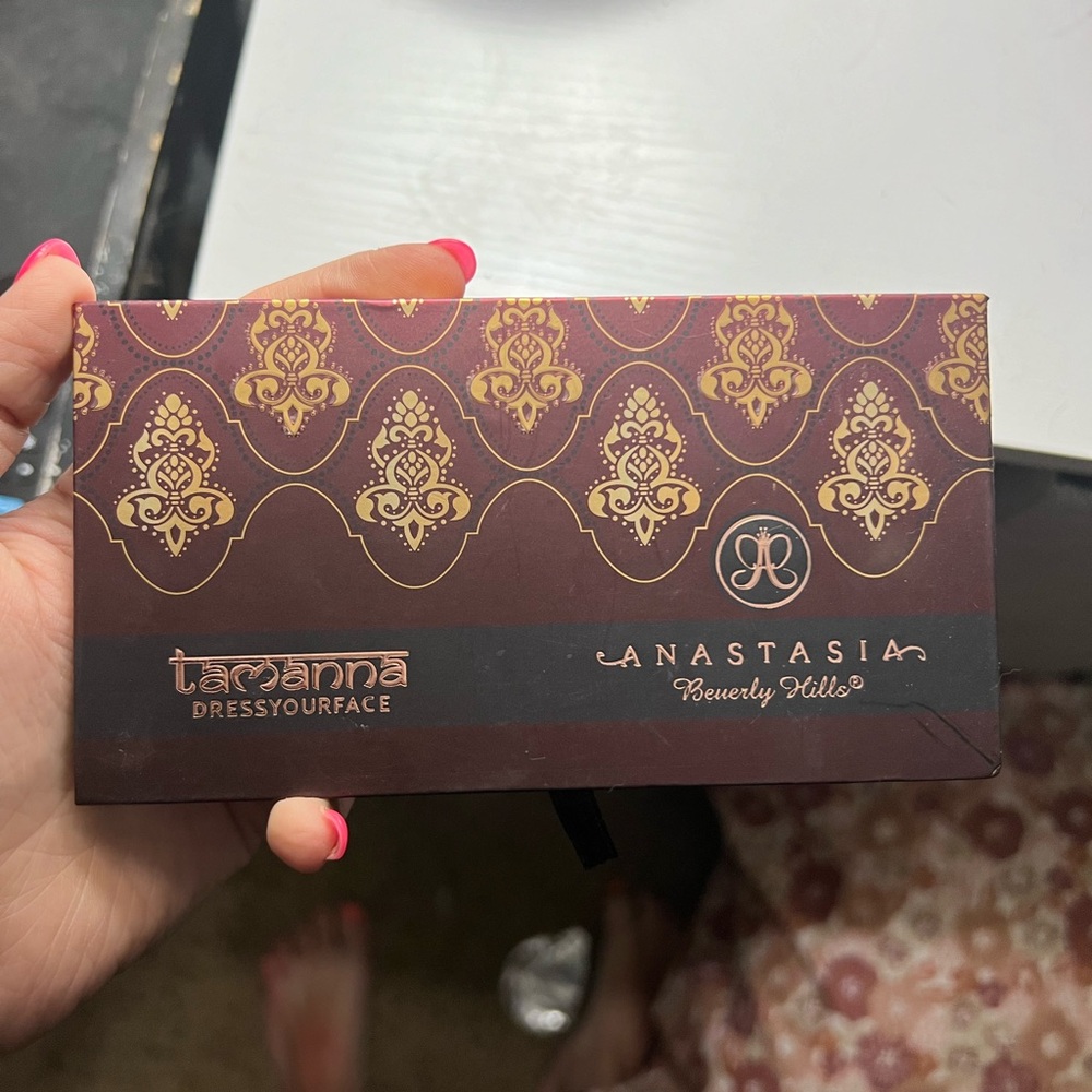 Anastasia Beverly Hills Tamanna Palette